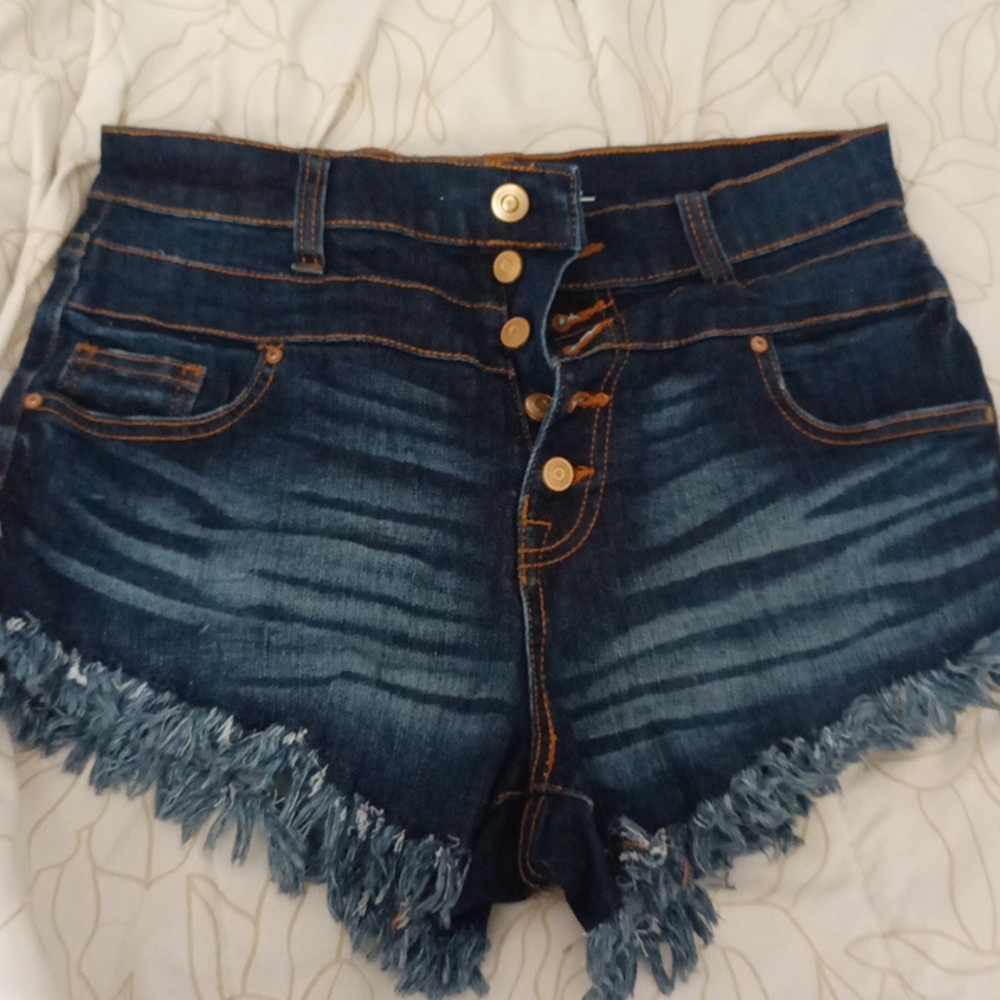Jean pants very short